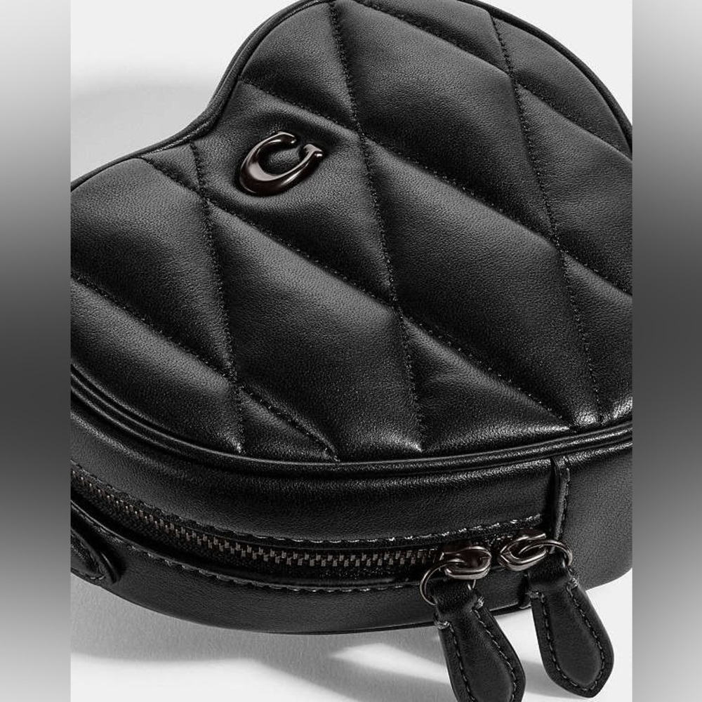 Coach Heart Crossbody Bag With Quilting Black NWOT - Picture 5 of 17